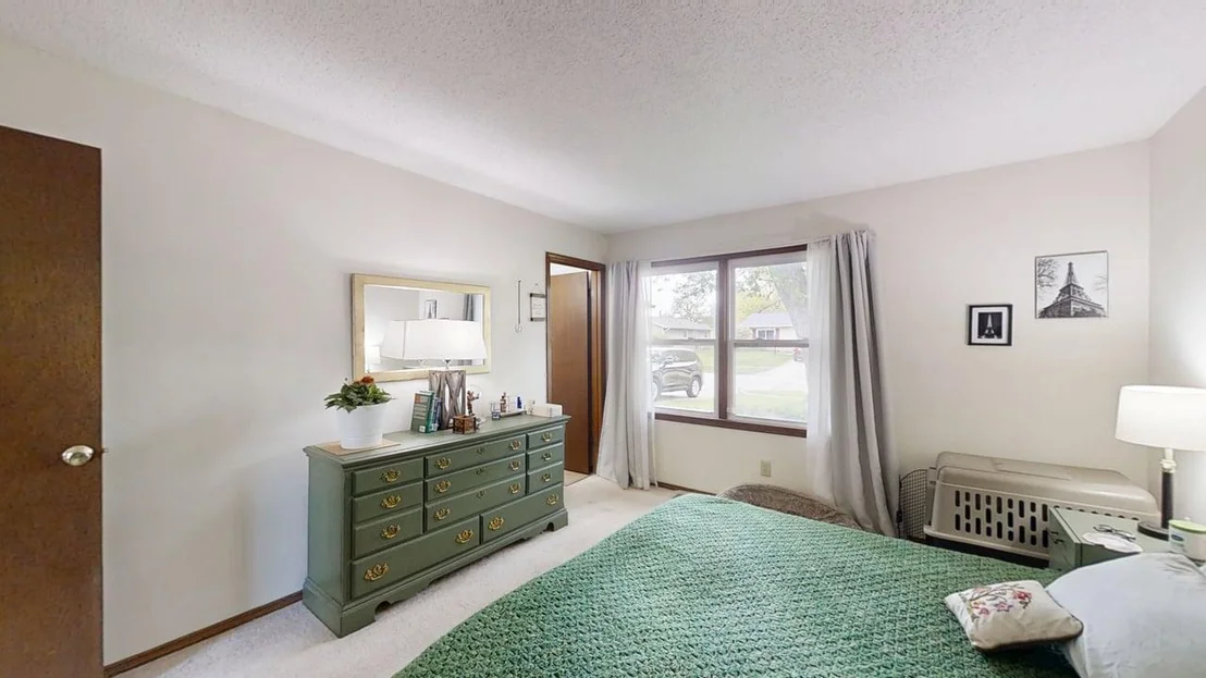 Photo of 1304 Greenridge Drive