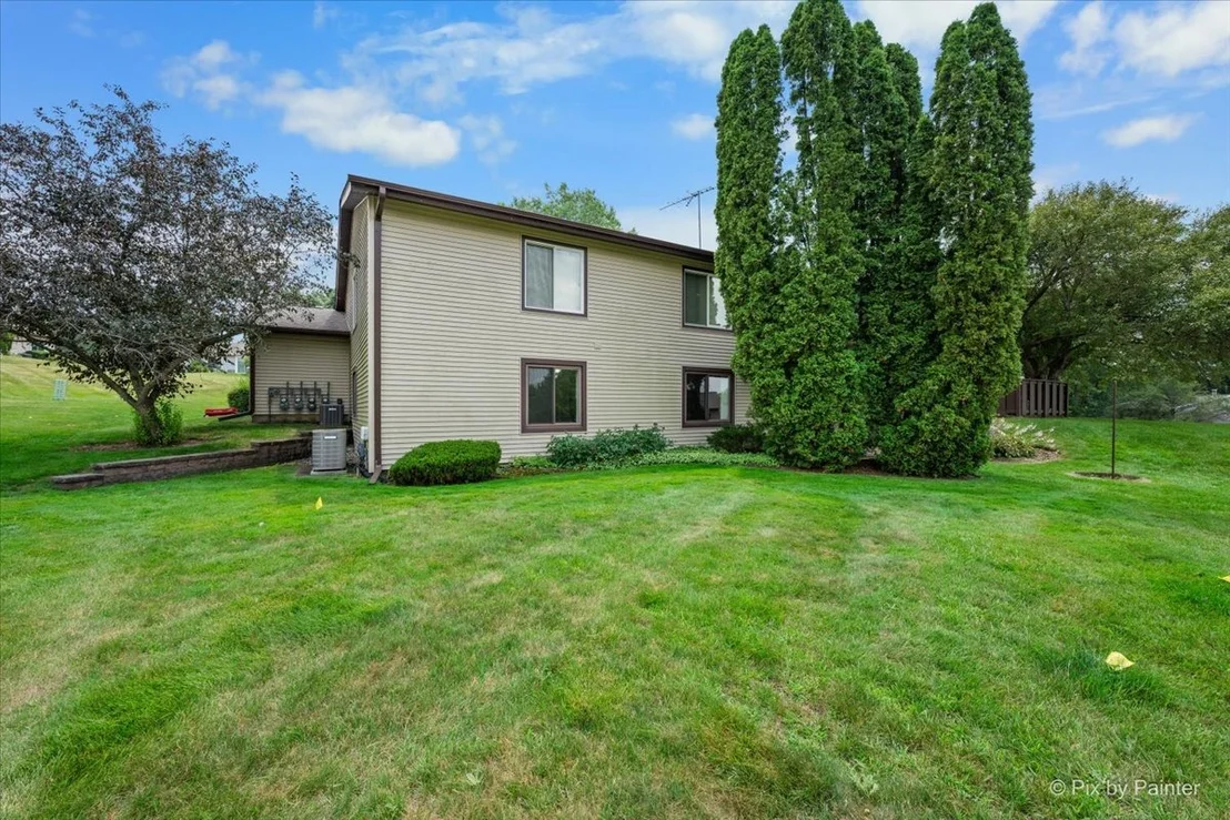 Photo of Unit D at 5202 Winslow Circle