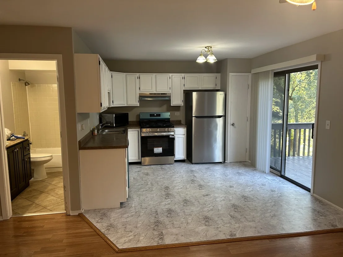 Photo of 1116 STRATFORD Lane