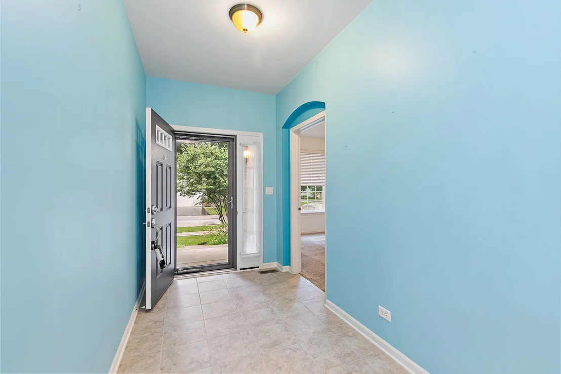 Photo of 957 Laguna Lane