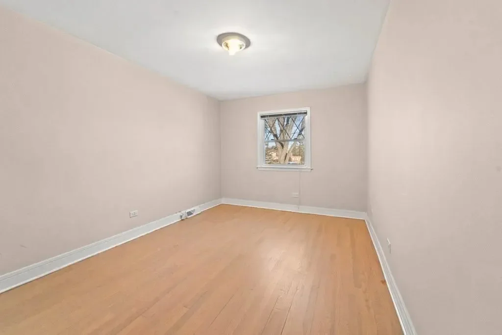 Photo of 2017 E Seneca Lane