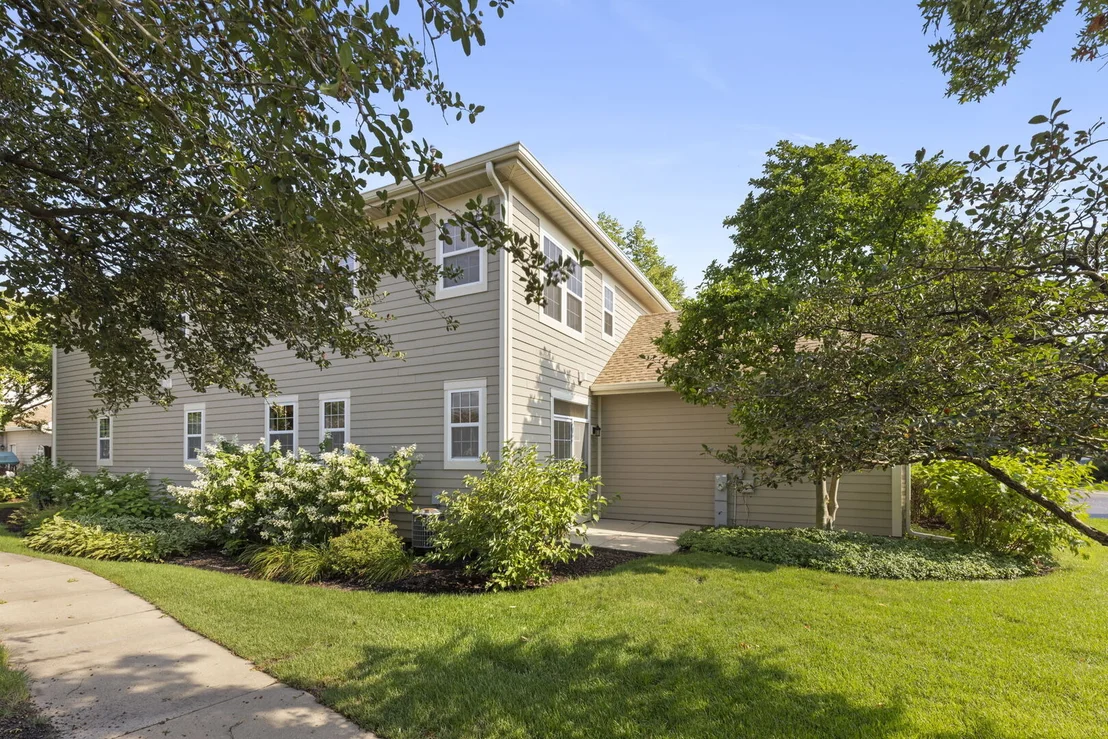Photo of 631 Dunhill Lane