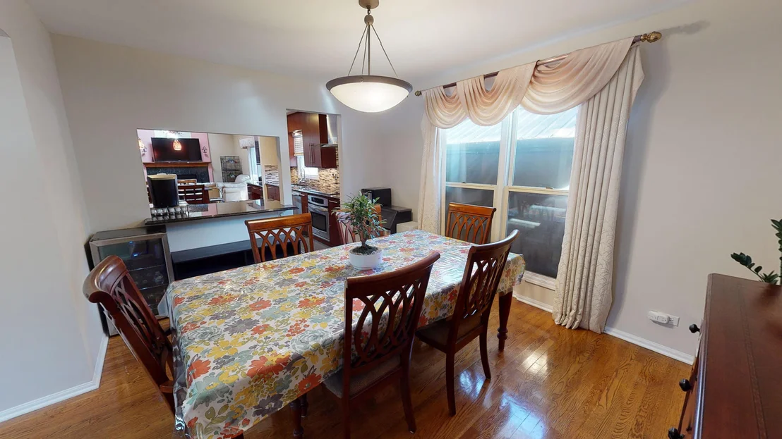Photo of 337 Windsor Drive