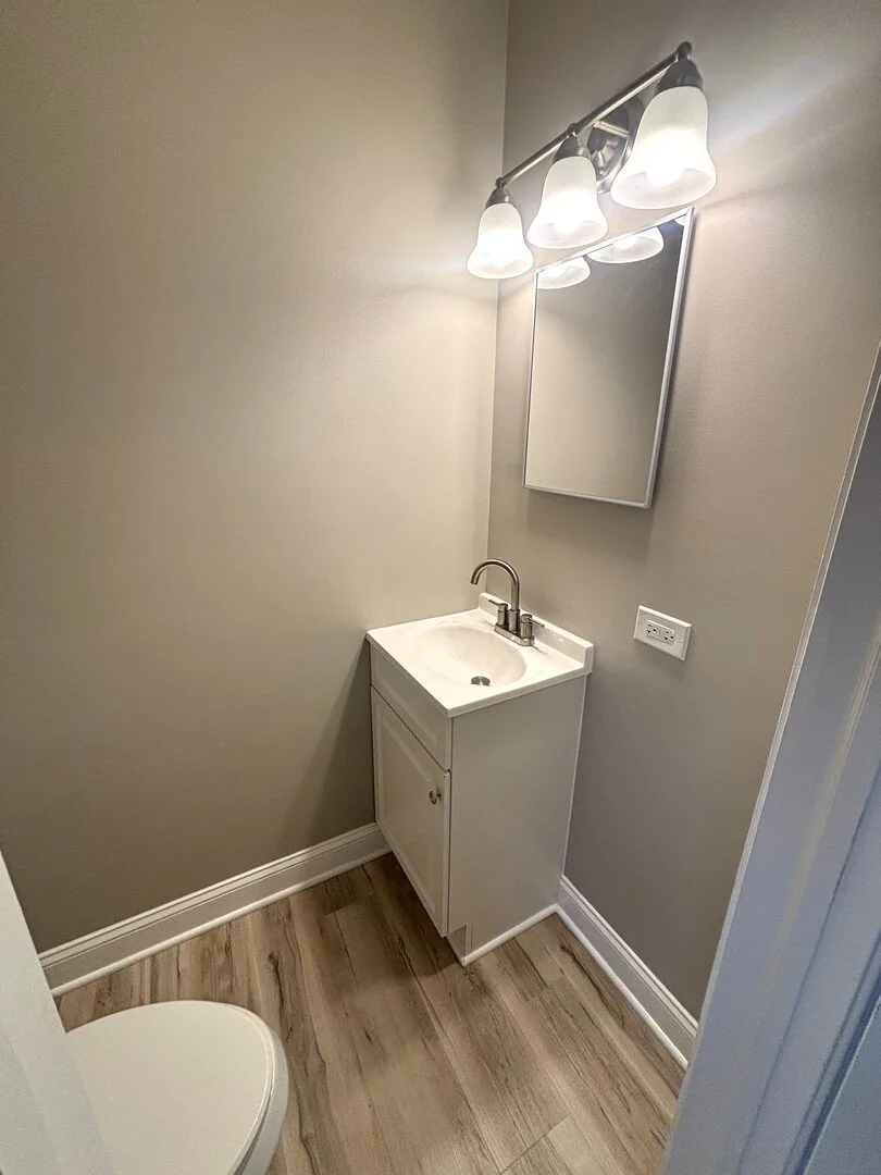Photo of Unit 1863 at 1863 Williamsburg Drive