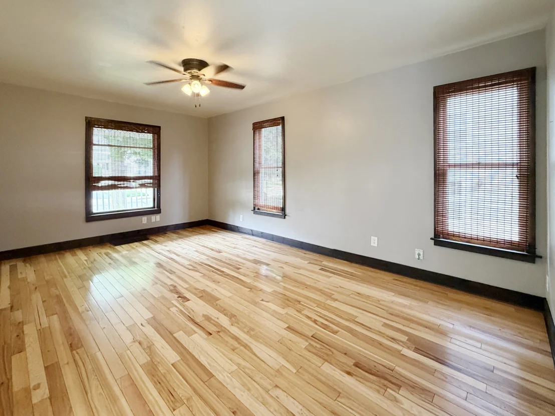 Photo of 26 Monroe Avenue