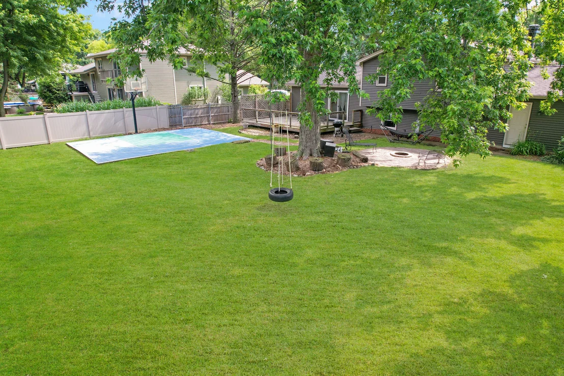 Photo of 11S556 Book Road
