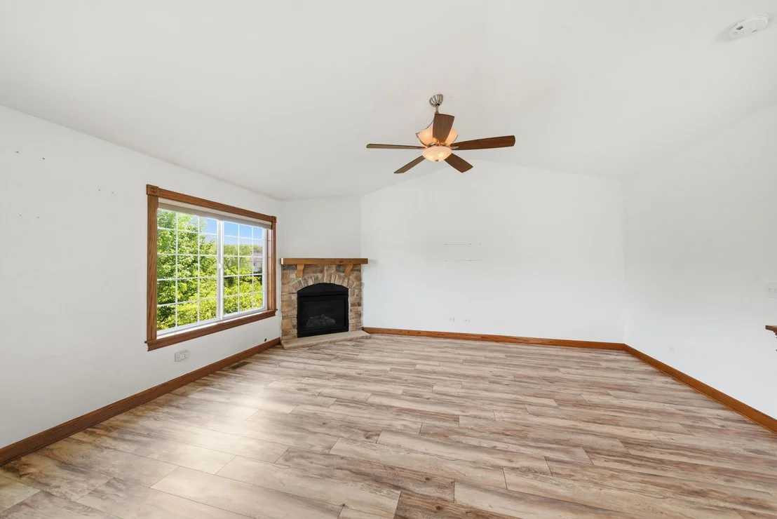 Photo of 922 Saddle Ridge Drive