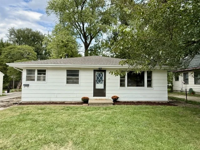 Photo of 914 W Maple Street