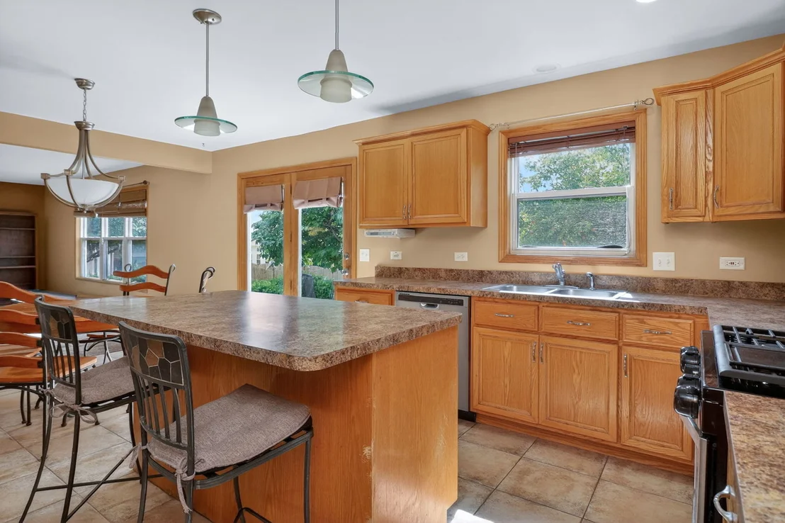 Photo of 713 Clifford Drive