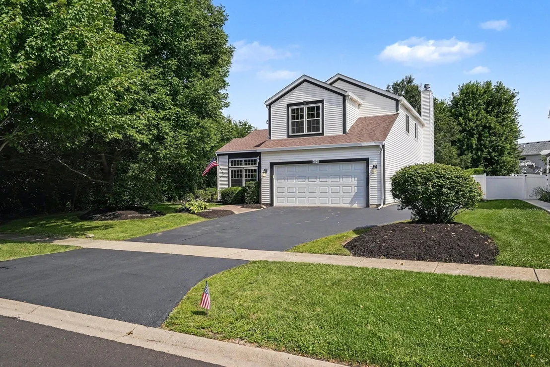 Photo of 601 Carnation Drive