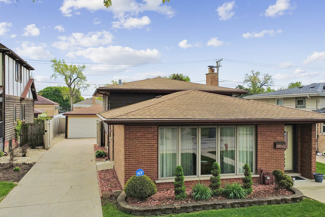 Photo of 2929 W 102nd Place
