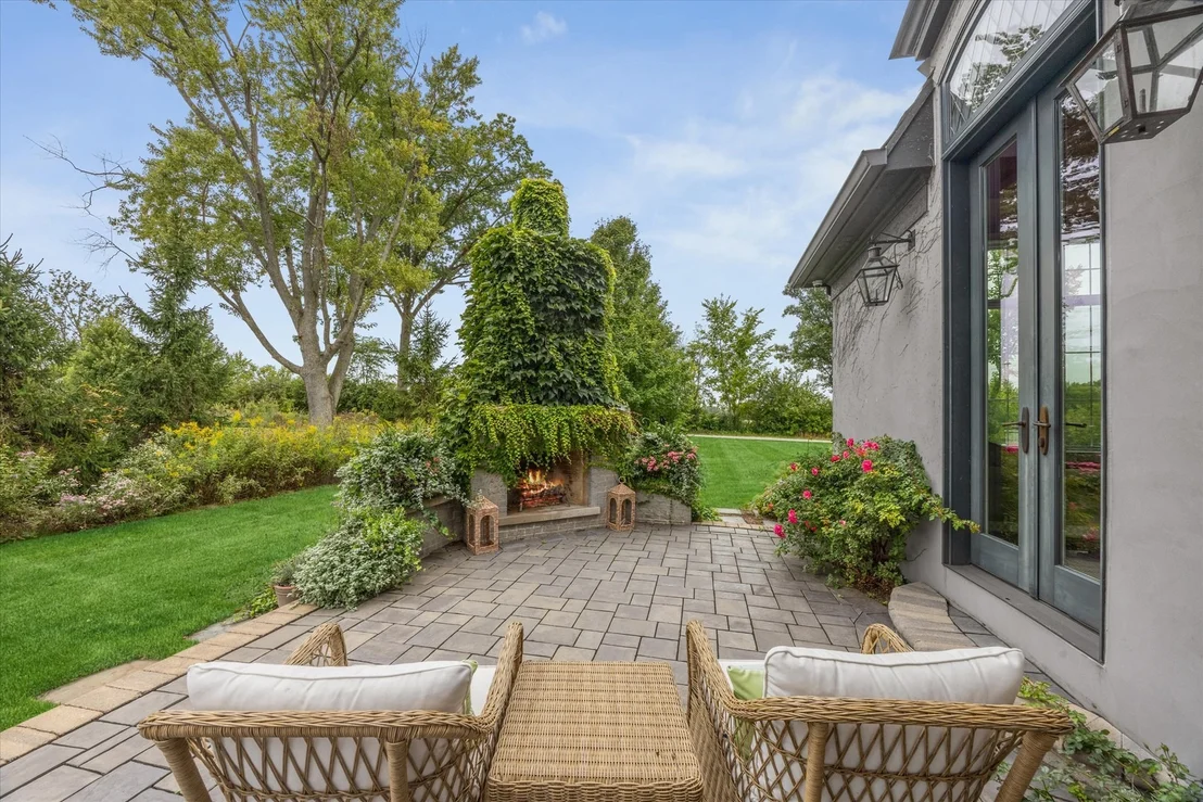 Photo of 1561 Hawthorne Lane