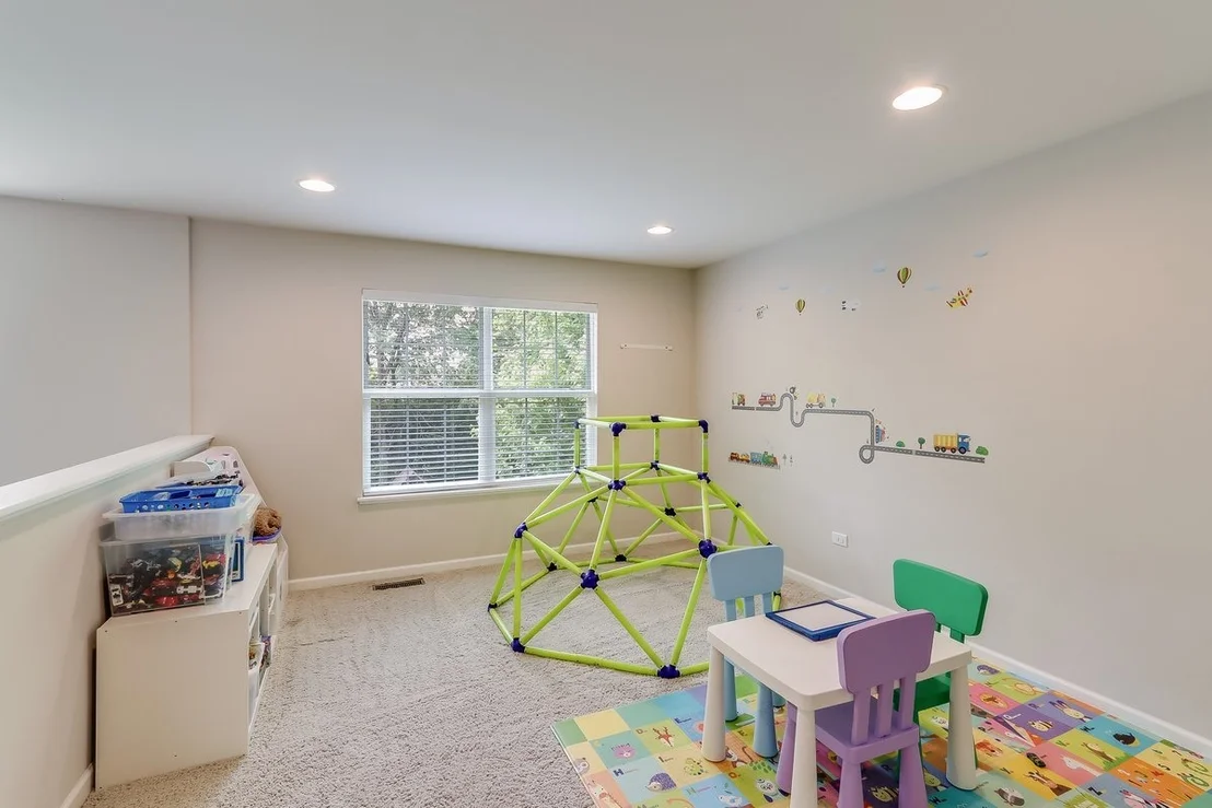 Photo of 1612 Bur Oak Drive