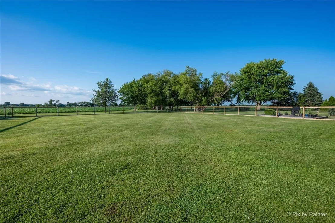Photo of 49W972 Peterson Road