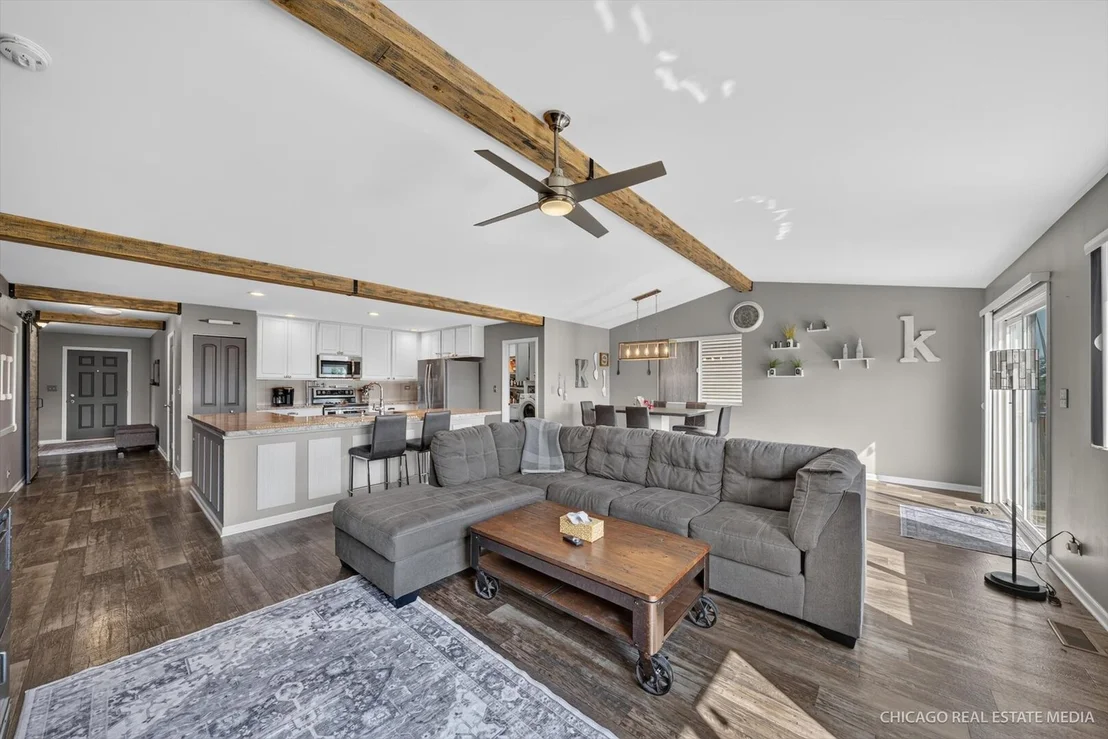 Photo of 1002 Chestnut Drive