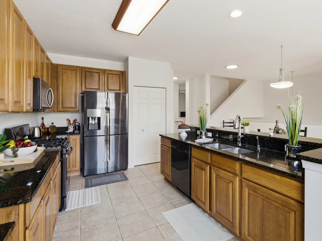 Photo of 490 Dolton Lane