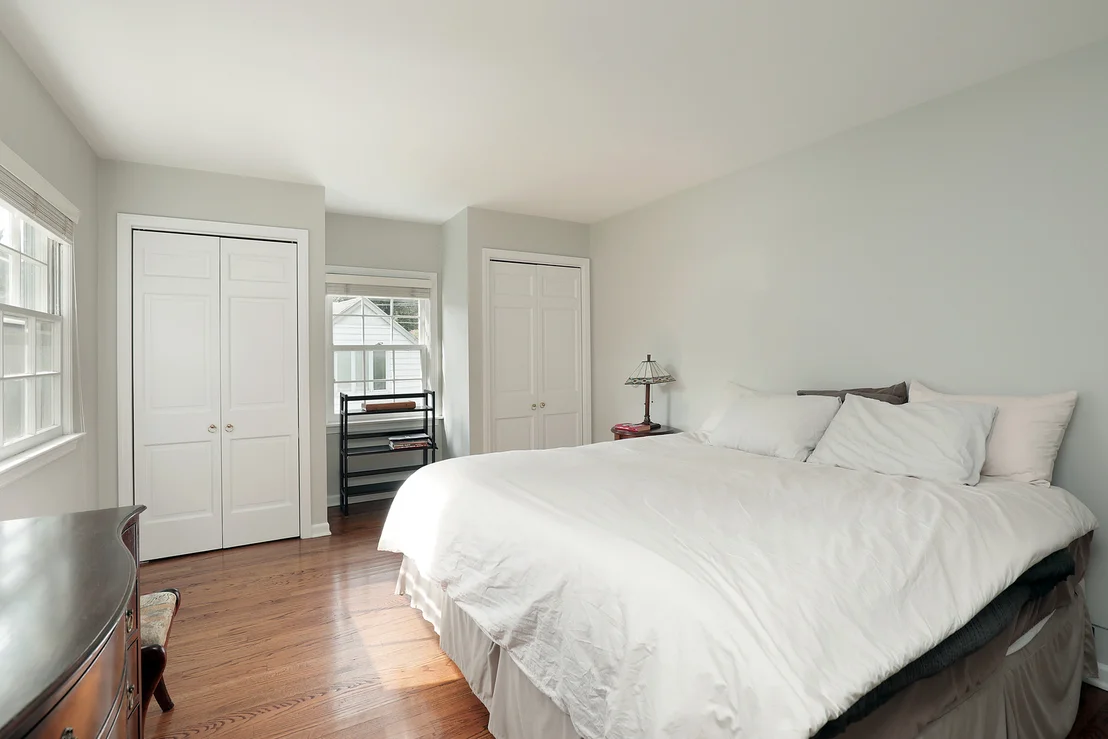 Photo of 1024 Old Elm Place