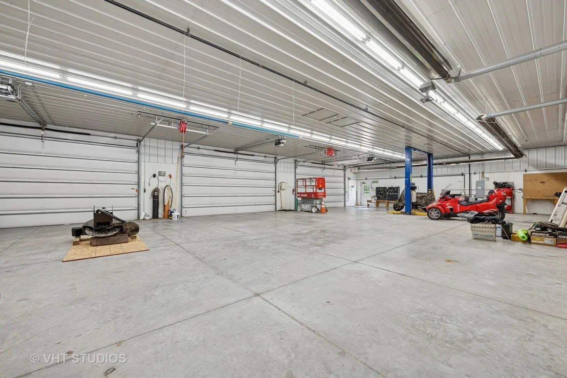 Photo of 153 Algonquin Road
