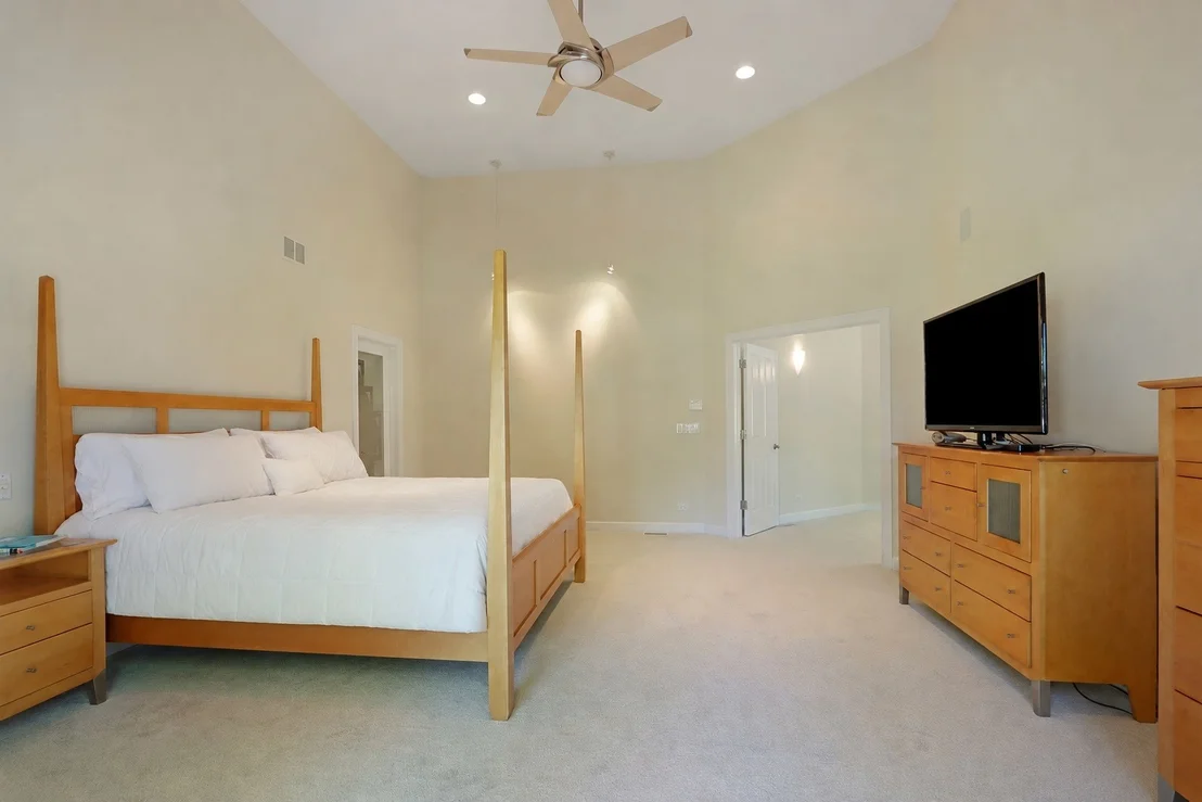 Photo of 225 Spruce Road