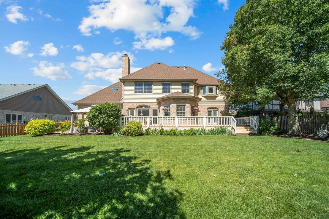 Photo of 1233 Eagle Crest Drive