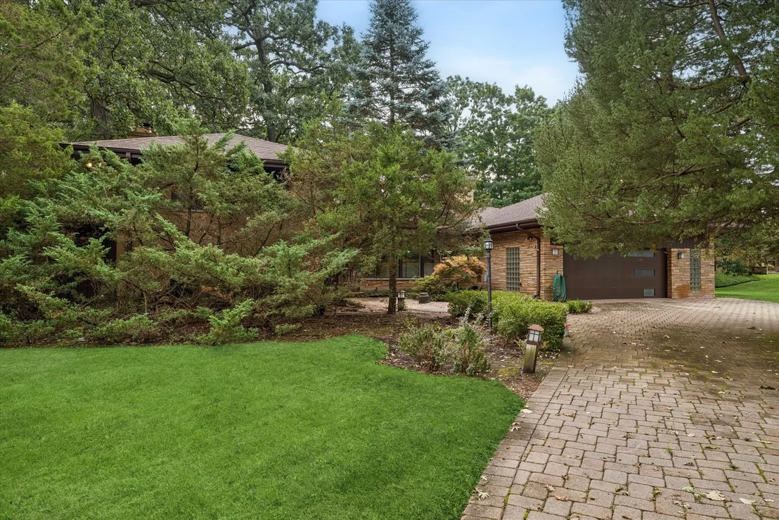 Photo of 1655 Forest Drive