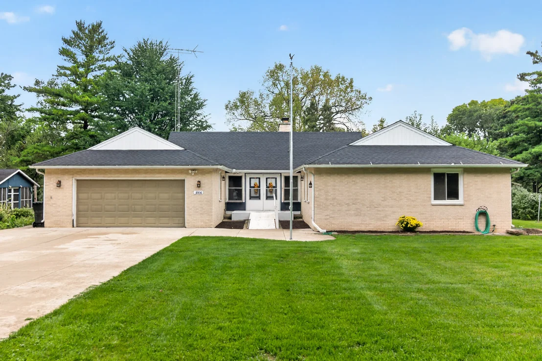 Photo of 32836 Genoa Road