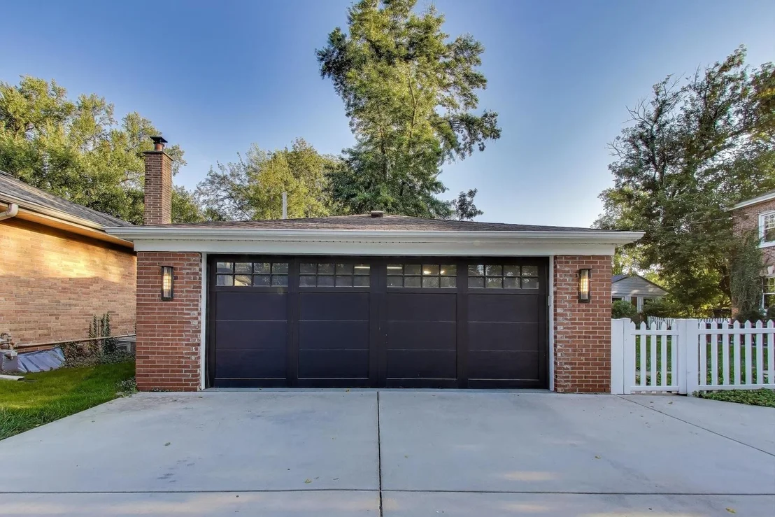 Photo of 176 Riverside Road
