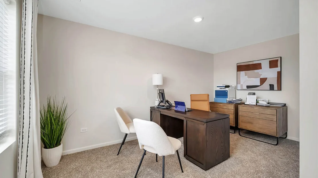 Photo of 421 lakeshore Court