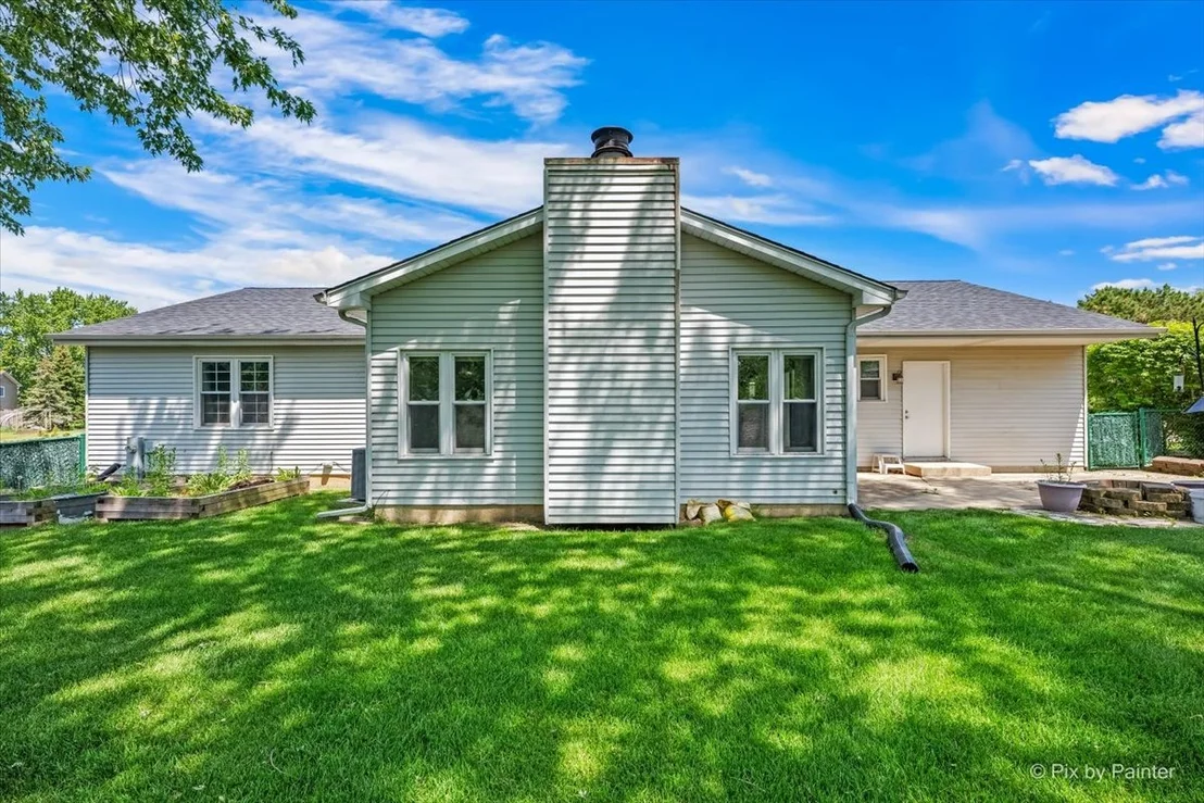 Photo of 858 SHOREWOOD Drive