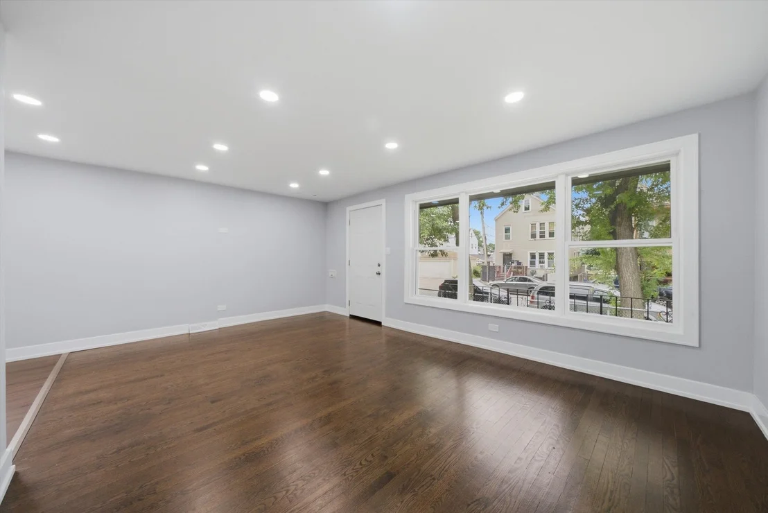 Photo of 2016 W 52nd Street