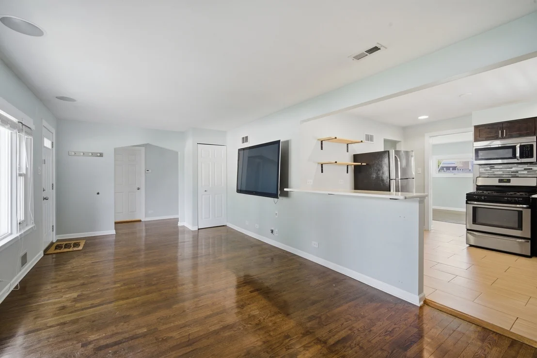 Photo of 1522 N Hillside Avenue