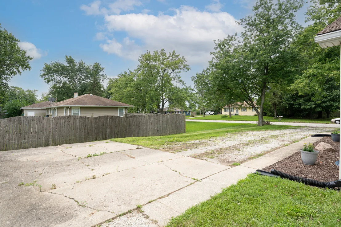 Photo of 1098 Karner Drive