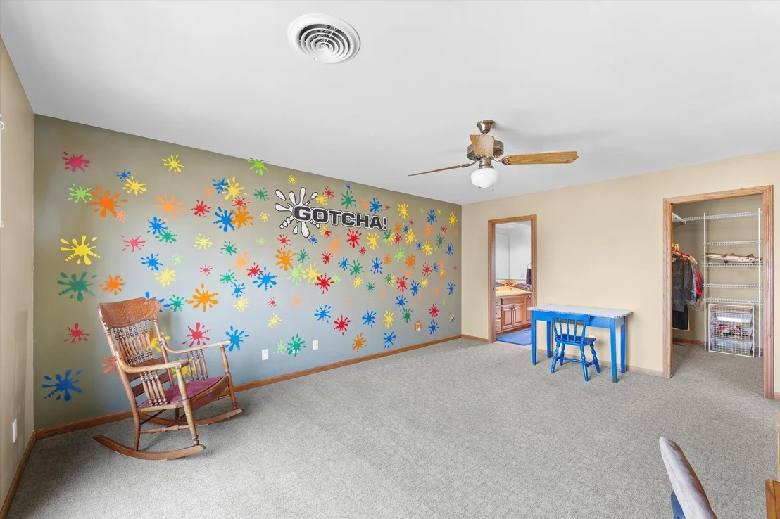 Photo of 2204 Edgewater Place
