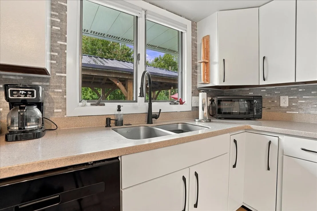 Photo of 518 Sunrise Drive