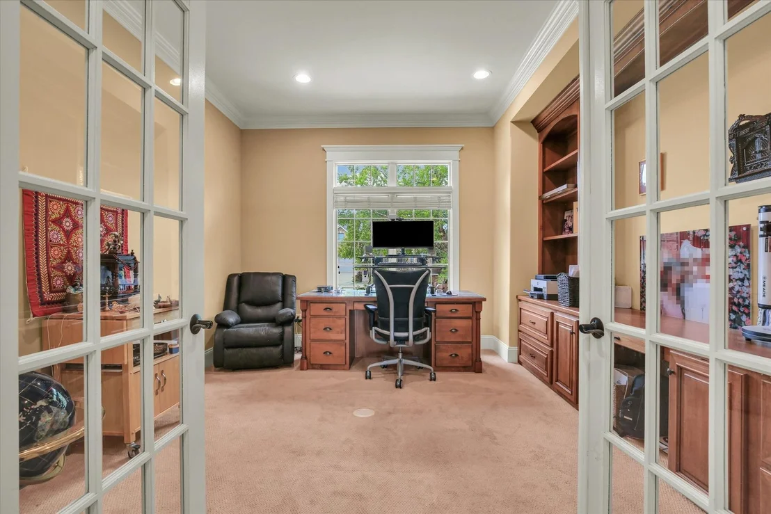 Photo of 4905 Peifer Lane