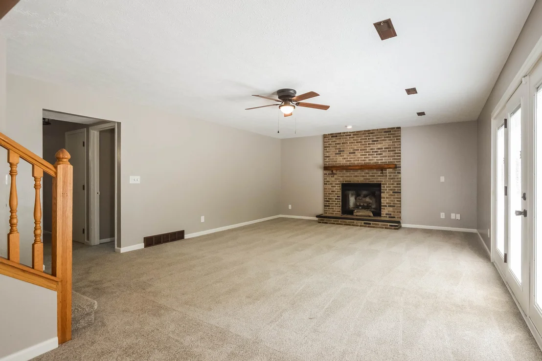 Photo of 1503 Featherstone Road