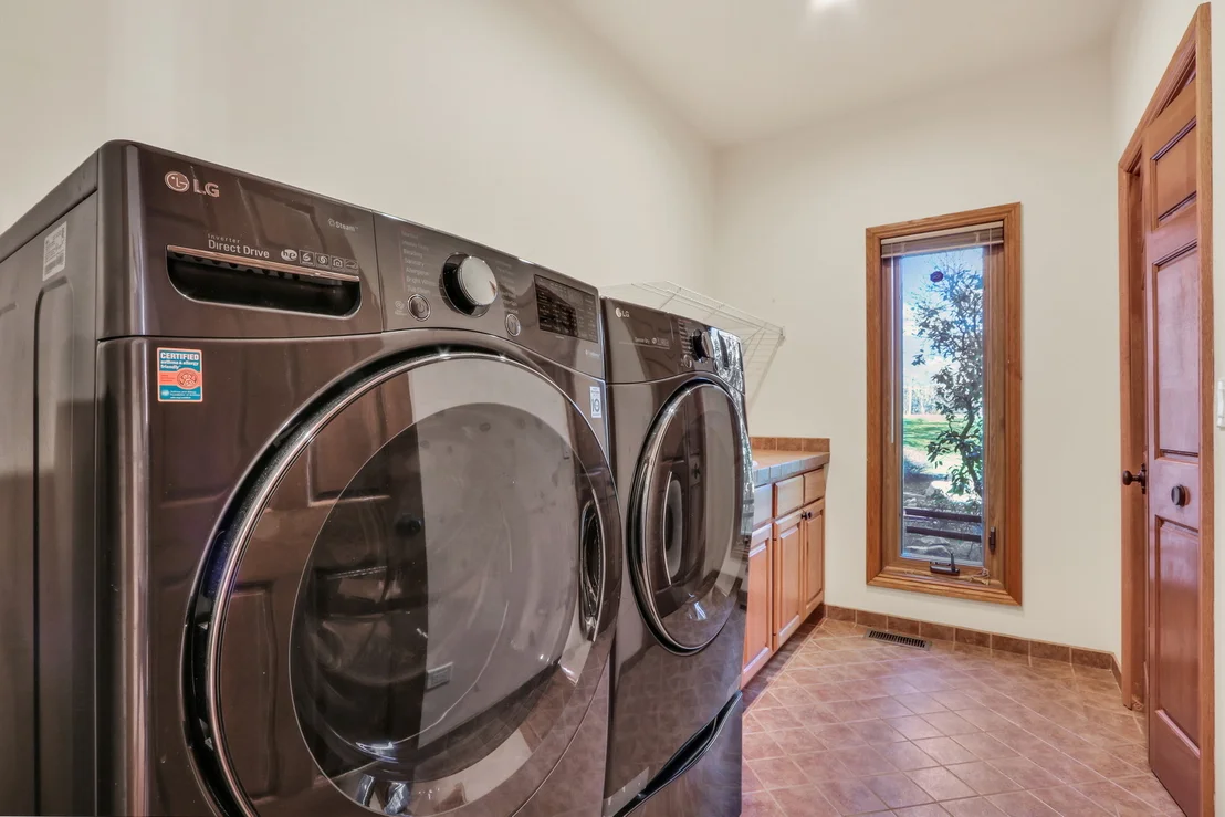 Photo of 6881 September Boulevard