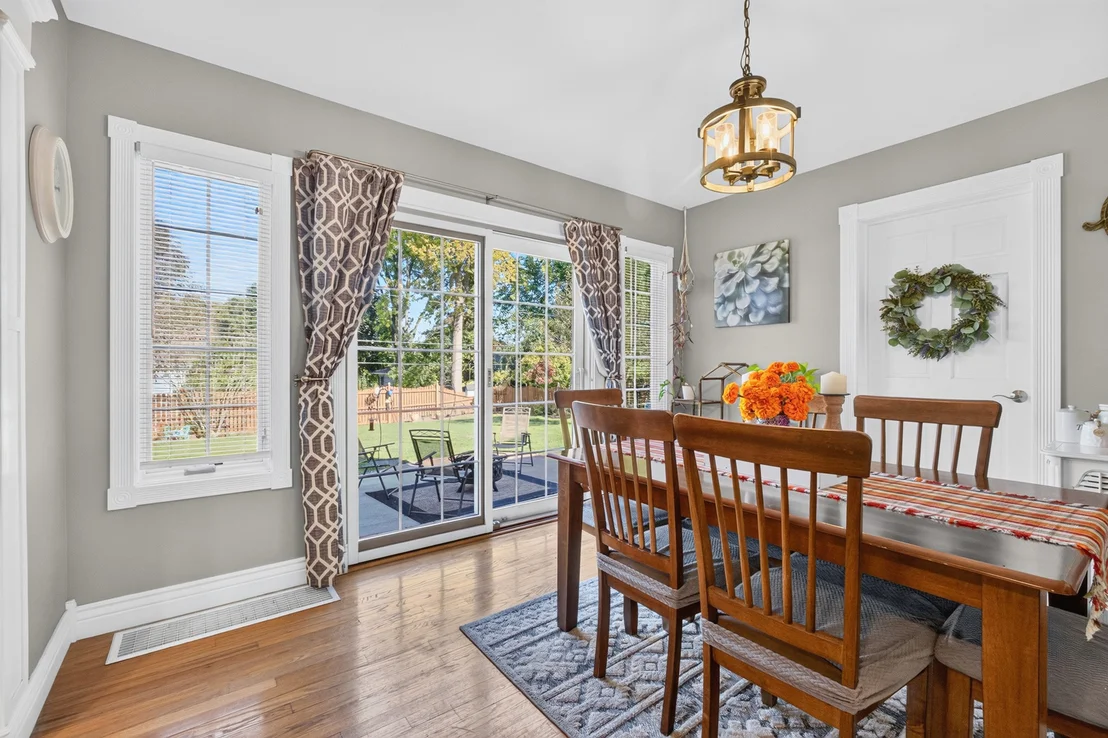 Photo of 345 Rolfe Road