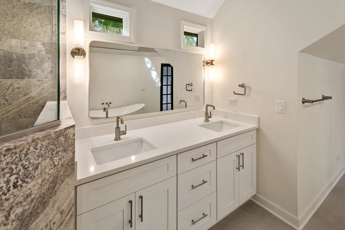 Photo of 710 Alexandria Drive