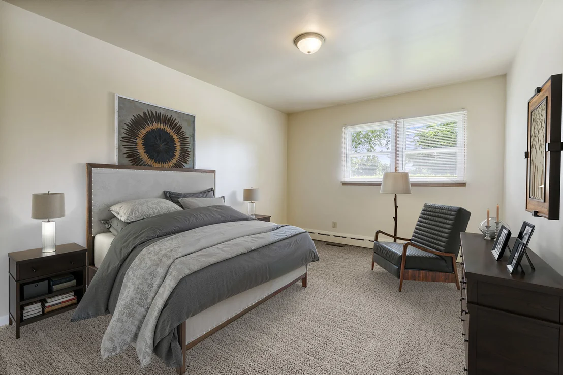 Photo of 817 Summit Drive