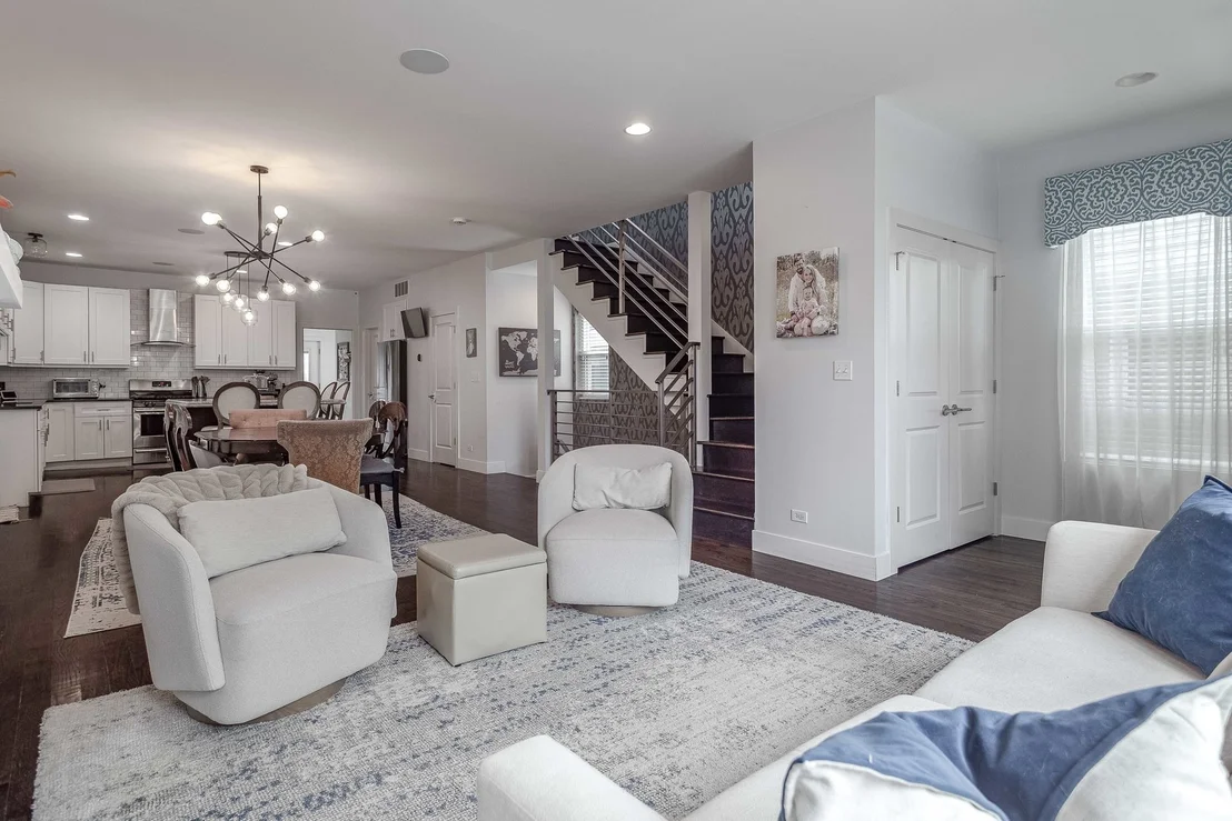 Photo of 5041 N Normandy Avenue