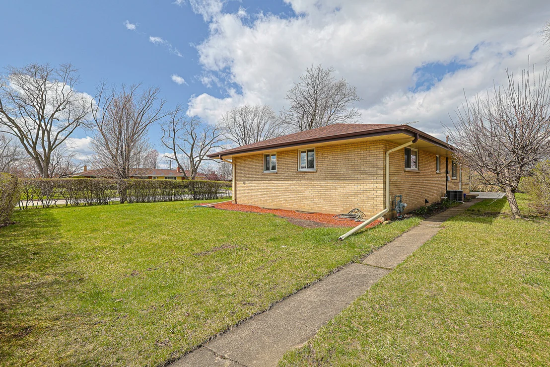 Photo of 761 Marshall Drive