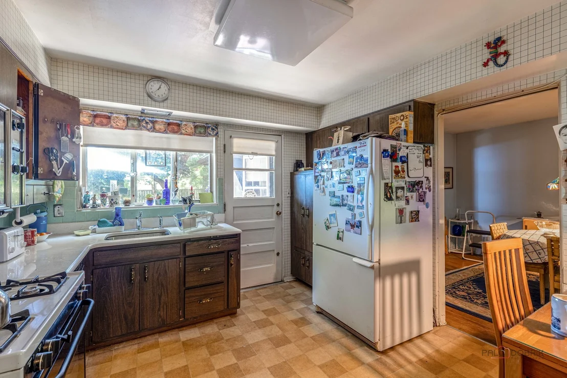 Photo of 9320 Forestview Road