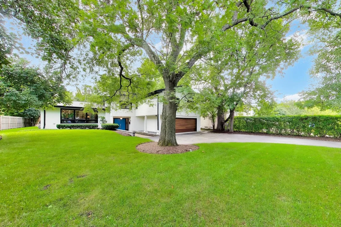 Photo of 1005 FORESTWAY Drive