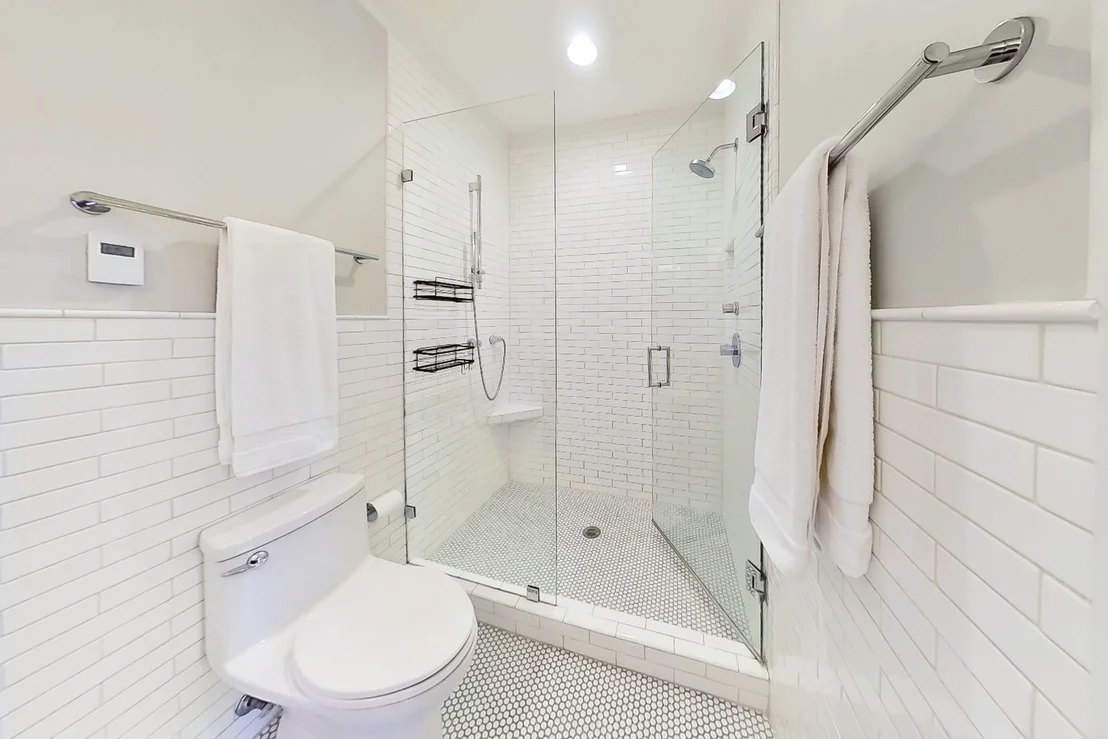 Photo of 735 Clinton Place
