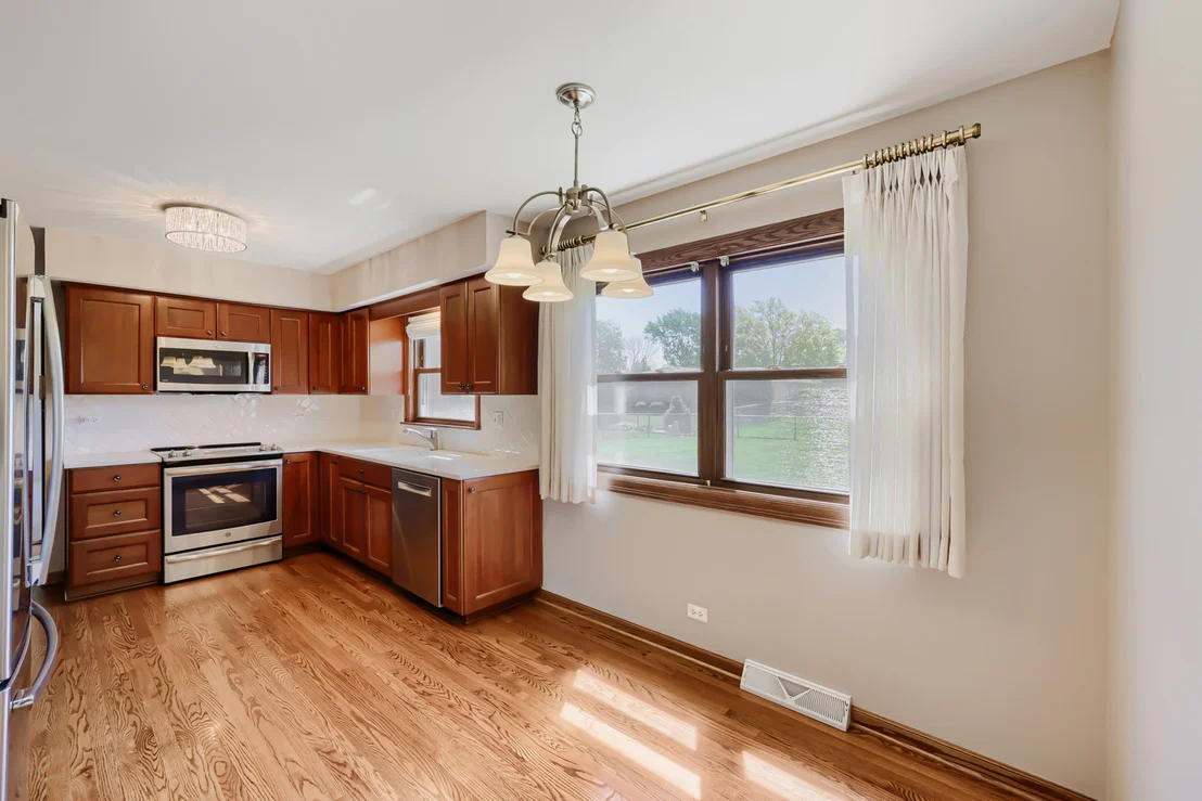 Photo of 1111 W Ash Drive