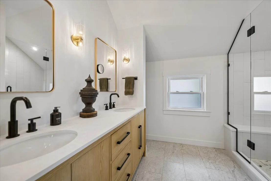 Photo of 528 Ferdinand Avenue