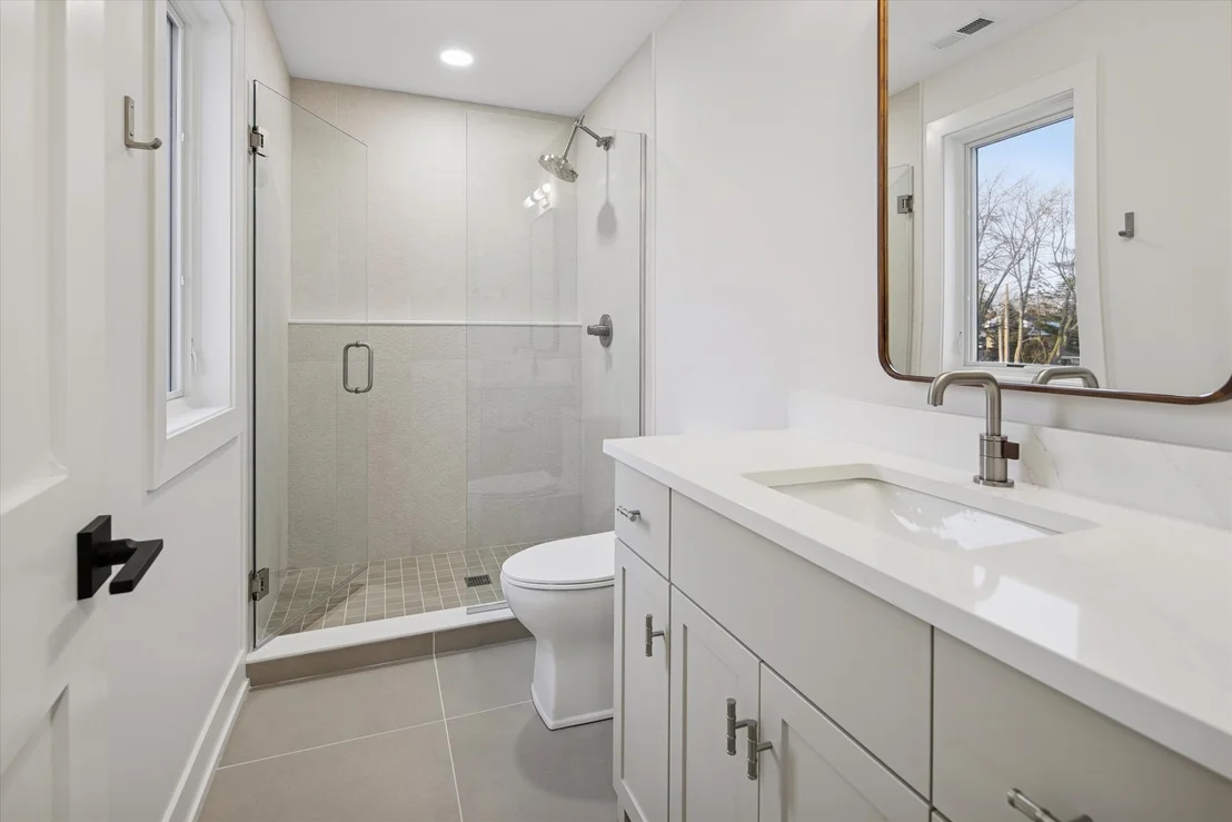 Photo of 498 W 3rd Avenue