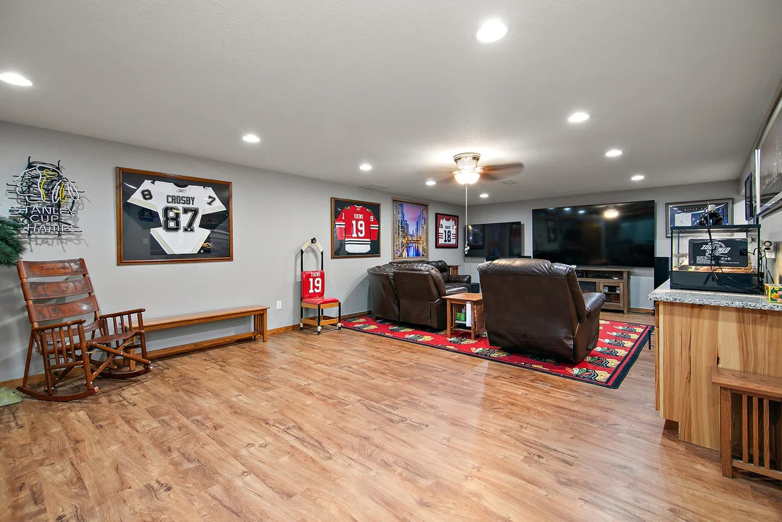 Photo of 6011 Park View Drive