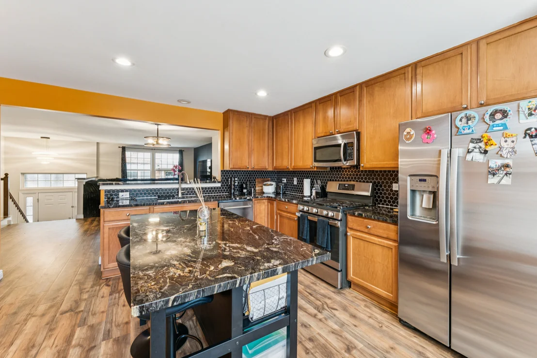 Photo of 464 Valentine Way